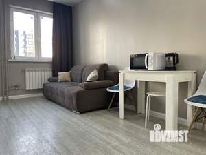 Студия квартира, посуточно, 25м2, 18/25 этаж