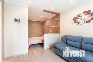 1-к квартира, посуточно, 33м2, 6/9 этаж