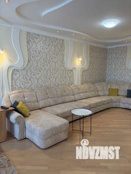 Студия квартира, на длительный срок, 58м2, 24/25 этаж