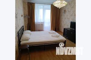 1-к квартира, посуточно, 40м2, 8/22 этаж