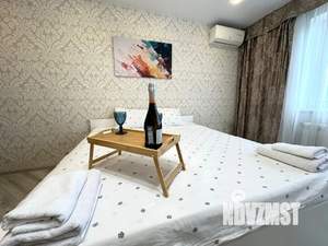 1-к квартира, посуточно, 46м2, 1/1 этаж