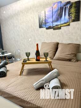 Студия квартира, посуточно, 28м2, 20/24 этаж