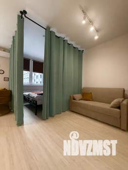 Студия квартира, посуточно, 35м2, 7/13 этаж