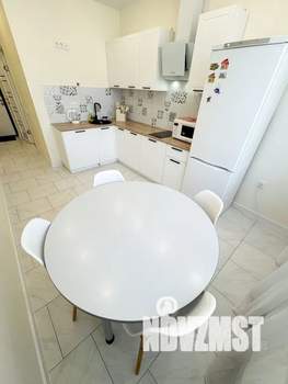 1-к квартира, посуточно, 38м2, 14/25 этаж