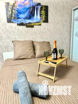 Студия квартира, посуточно, 28м2, 20/24 этаж