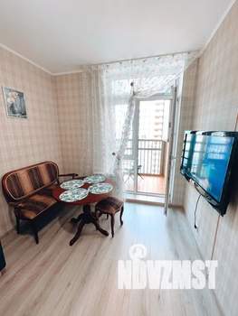 1-к квартира, посуточно, 38м2, 13/25 этаж