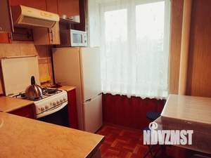 1-к квартира, посуточно, 32м2, 8/9 этаж