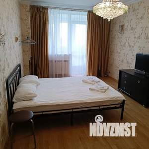 1-к квартира, посуточно, 40м2, 8/26 этаж