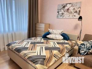 1-к квартира, посуточно, 42м2, 12/17 этаж