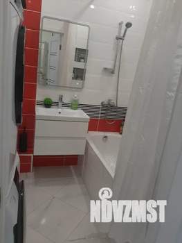 Студия квартира, посуточно, 32м2, 13/23 этаж