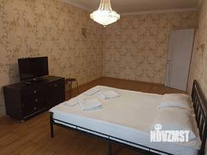 1-к квартира, посуточно, 40м2, 8/22 этаж