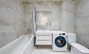 2-к квартира, вторичка, 63м2, 8/24 этаж