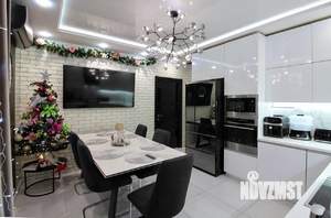 3-к квартира, вторичка, 103м2, 3/17 этаж