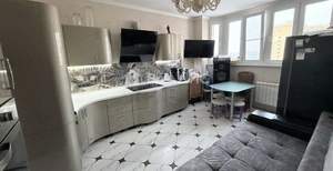 3-к квартира, вторичка, 81м2, 11/17 этаж