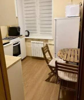 2-к квартира, вторичка, 43м2, 1/5 этаж