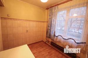 3-к квартира, вторичка, 62м2, 1/9 этаж