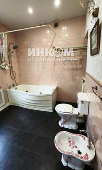 3-к квартира, вторичка, 102м2, 2/5 этаж