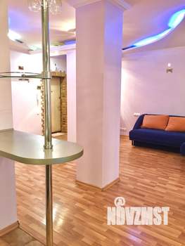2-к квартира, вторичка, 63м2, 11/18 этаж