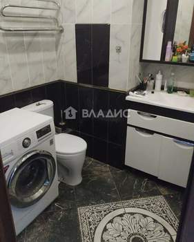 2-к квартира, вторичка, 64м2, 11/18 этаж