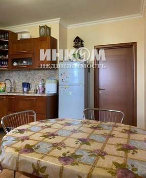 3-к квартира, вторичка, 84м2, 4/18 этаж