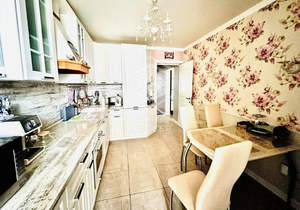 2-к квартира, вторичка, 66м2, 10/27 этаж