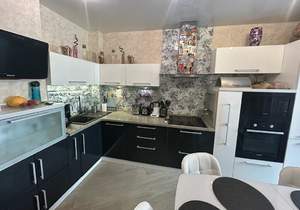 2-к квартира, вторичка, 63м2, 10/17 этаж