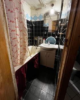 2-к квартира, вторичка, 45м2, 1/5 этаж