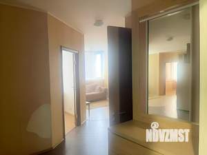 2-к квартира, вторичка, 64м2, 7/17 этаж