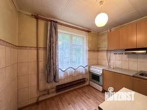 3-к квартира, вторичка, 63м2, 1/9 этаж