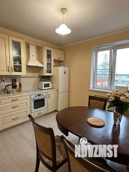 2-к квартира, вторичка, 63м2, 6/17 этаж