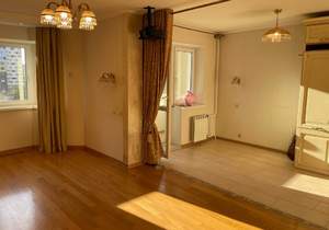 4-к квартира, вторичка, 130м2, 4/10 этаж