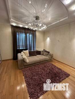 2-к квартира, вторичка, 63м2, 4/18 этаж