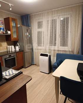 3-к квартира, вторичка, 77м2, 17/18 этаж