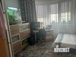 2-к квартира, вторичка, 63м2, 10/17 этаж