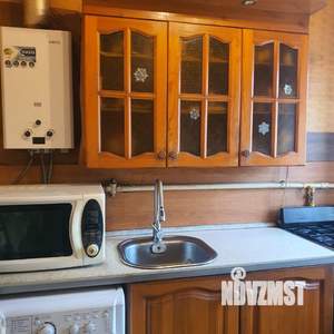 2-к квартира, вторичка, 40м2, 3/5 этаж