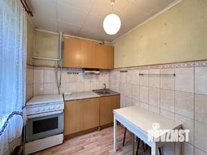 3-к квартира, вторичка, 63м2, 1/9 этаж