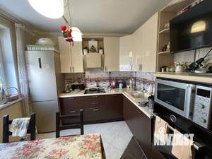 2-к квартира, вторичка, 62м2, 8/18 этаж