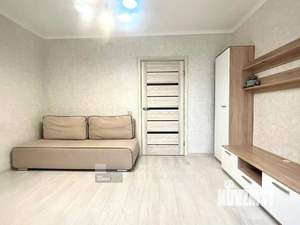 1-к квартира, вторичка, 42м2, 9/17 этаж