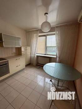 2-к квартира, вторичка, 63м2, 4/18 этаж