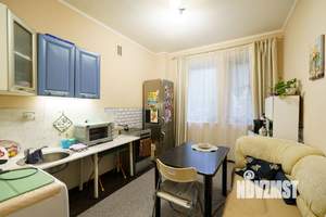 2-к квартира, вторичка, 67м2, 1/10 этаж