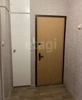 1-к квартира, вторичка, 32м2, 9/9 этаж