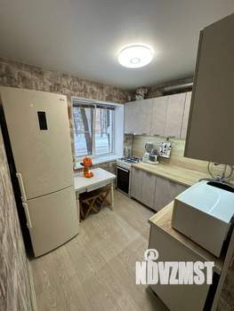 3-к квартира, вторичка, 54м2, 1/4 этаж