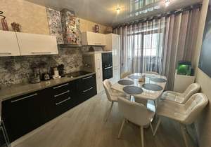 2-к квартира, вторичка, 63м2, 10/17 этаж