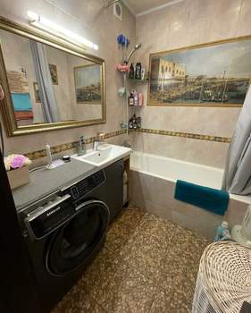 2-к квартира, вторичка, 56м2, 8/18 этаж