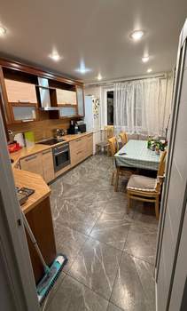 3-к квартира, вторичка, 77м2, 10/17 этаж