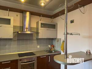 2-к квартира, вторичка, 63м2, 11/18 этаж