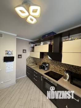 2-к квартира, вторичка, 62м2, 10/17 этаж