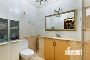 3-к квартира, вторичка, 122м2, 8/18 этаж