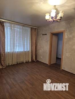2-к квартира, вторичка, 42м2, 1/5 этаж