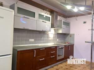 2-к квартира, вторичка, 63м2, 11/18 этаж